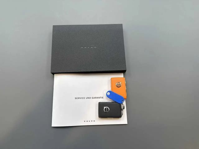 Volvo XC60 Dark Plus