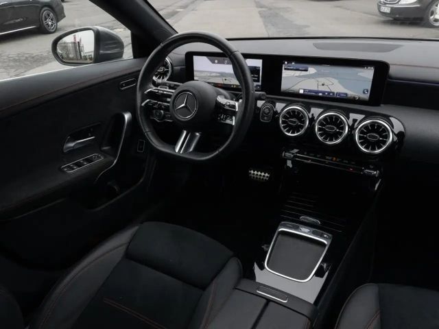 Mercedes-Benz CLA 200 AMG Line Shooting Brake