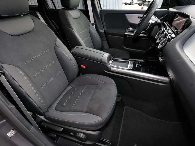 Mercedes-Benz GLA 220 4MATIC AMG Line