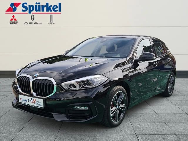 BMW 118 118i Sedan Sport Line