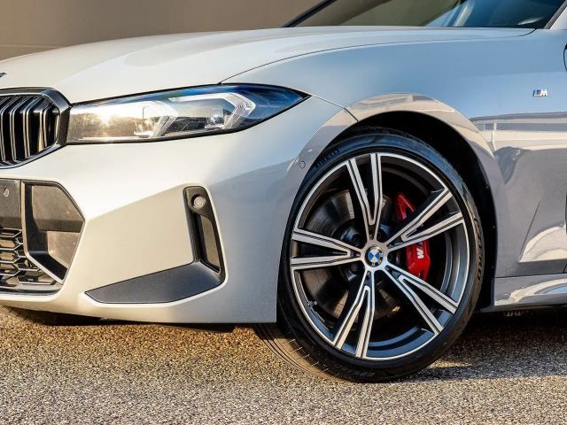 BMW 330 330d M-Sport Touring xDrive