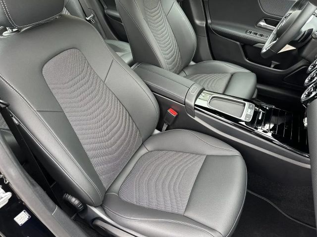 Mercedes-Benz A 200 Progressive