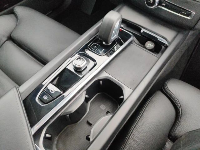 Volvo XC60 AWD Dark Ultra