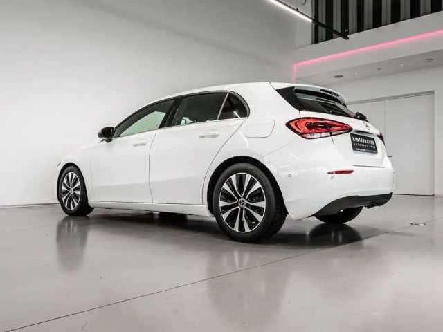 Mercedes-Benz A 180 A 180 d Style