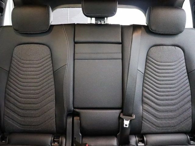 Mercedes-Benz GLB 200 4MATIC GLB 200 d