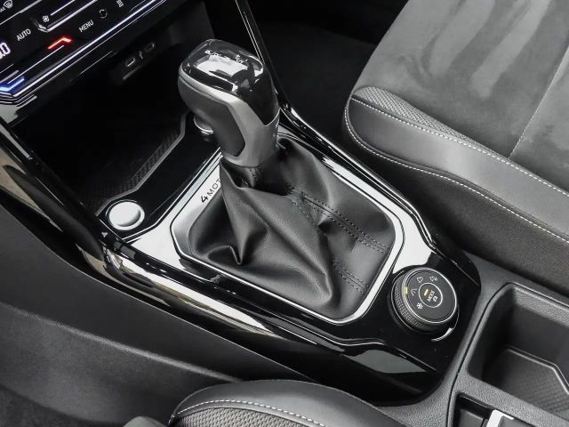 Volkswagen T-Roc 2.0 TSI DSG R-Line