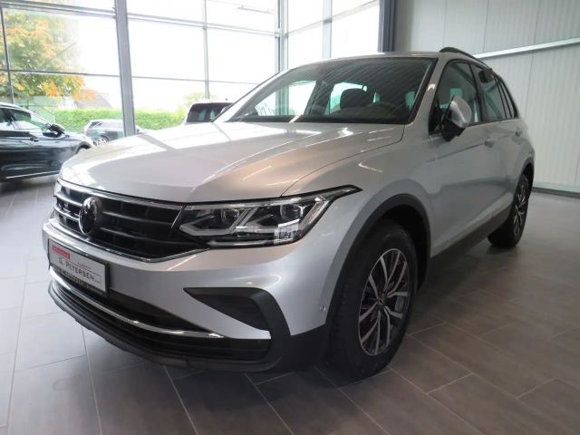 Volkswagen Tiguan IQ.Drive Life Sport