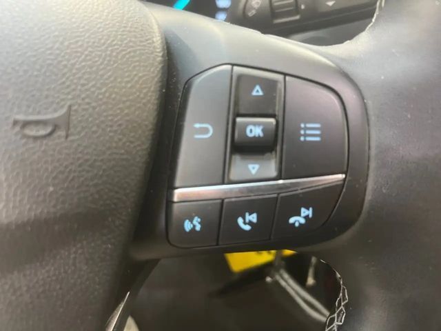 Ford Puma EcoBoost Titanium