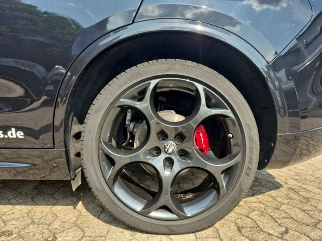 Alfa Romeo Stelvio Q4