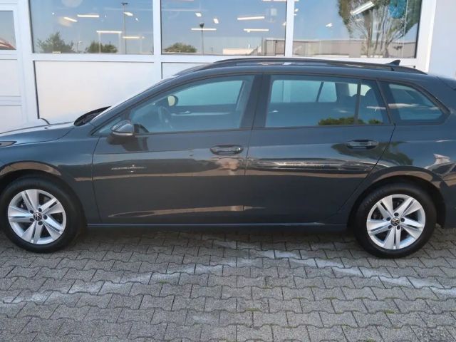 Volkswagen Golf Life Variant