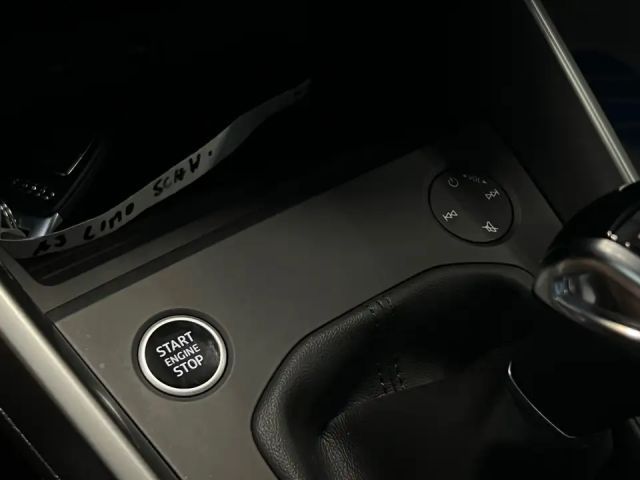 Audi A3 30 TDI S-Line Sedan