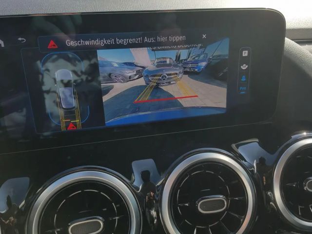 Mercedes-Benz B 200 Progressive Sedan