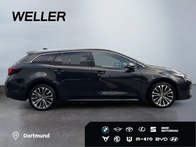 Toyota Corolla Hybride Team D