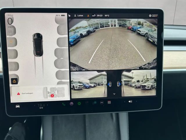 Tesla Model Y AWD Dual Motor Performance