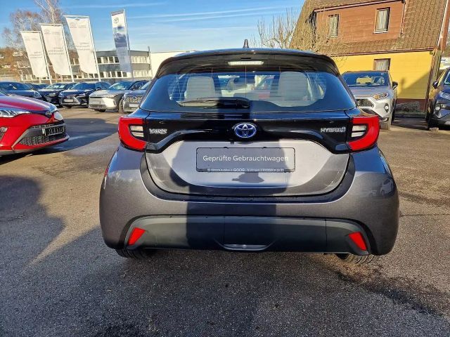 Toyota Yaris Comfort Hybride Team D