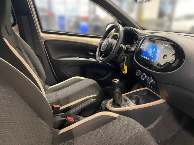 Toyota Aygo X 1.0 VVT-i Hatchback Team D