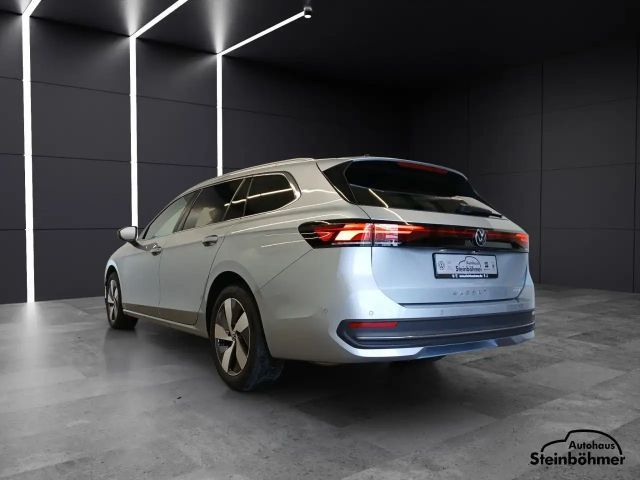 Volkswagen Passat 1.5 eTSI Business DSG
