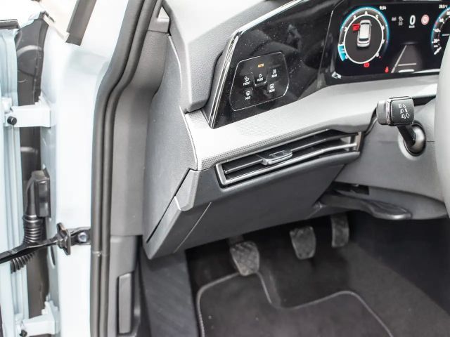 Volkswagen Golf 1.5 TSI Style