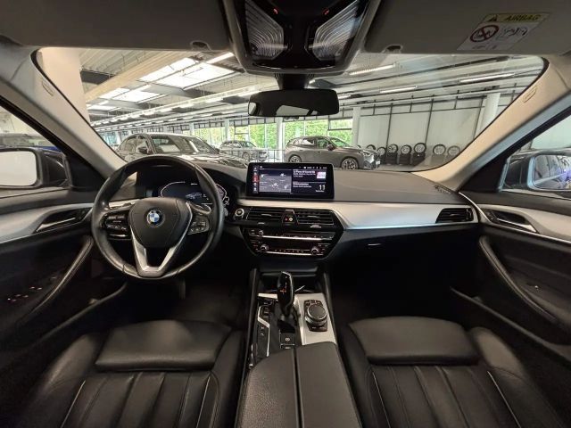 BMW 530 530e Touring