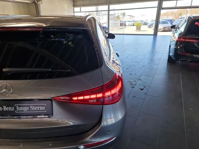 Mercedes-Benz C 200 AVANTGARDE C 200 d Estate