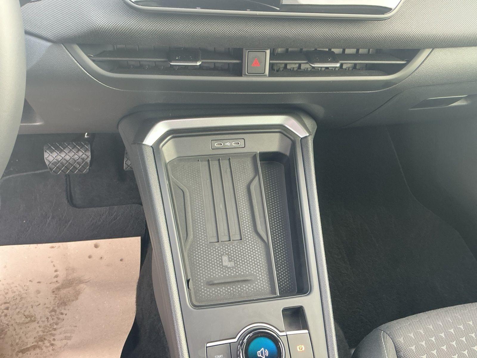 Volkswagen T-Roc 1.5 eTSI DSG Life