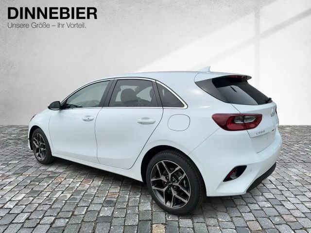 Kia Ceed CEED Ultimate Edition 1.5T LED+Kamera+Navi