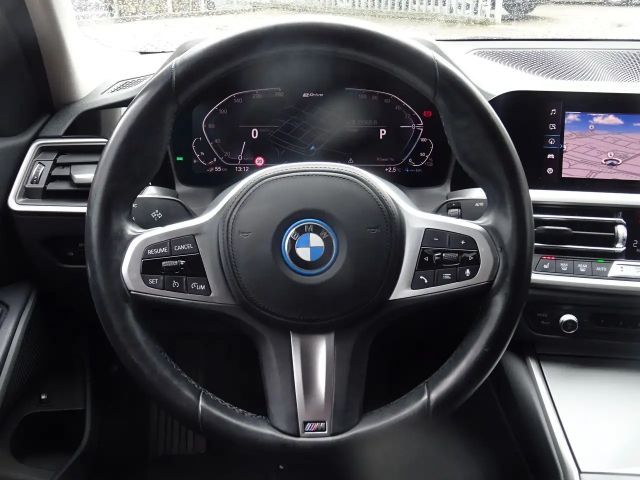 BMW 320 320e Advantage pakket Sedan