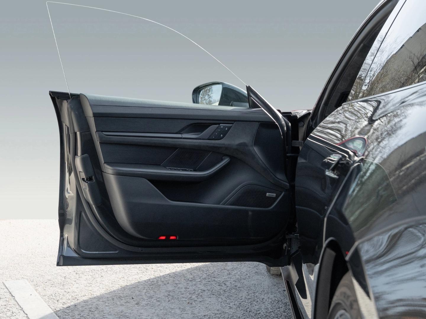 Porsche Taycan GTS Sport Turismo