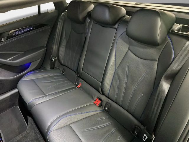 Volkswagen Passat 2.0 TDI R-Line Variant