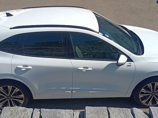 Ford Kuga Plug in Hybrid ST Line X