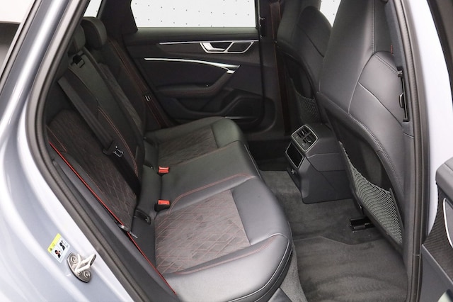 Audi S6 Avant Quattro