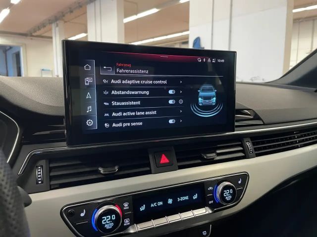 Audi A4 35 TFSI S-Line Sedan