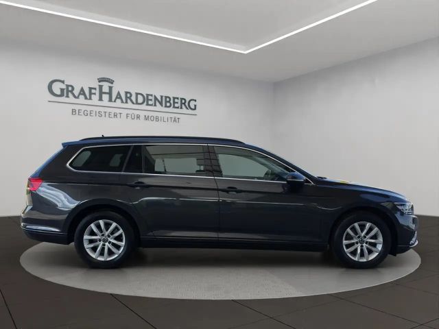 Volkswagen Passat 1.5 TSI Business DSG Variant