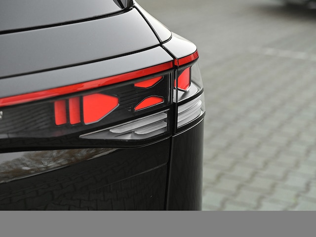 Volkswagen Tayron Tayron 2.0 R-LINE BLACK STYLE 4X4 PANO AHK LM20