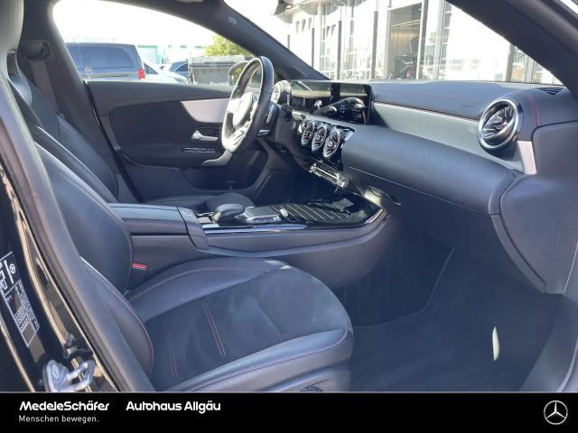 Mercedes-Benz CLA 200 AMG Line Shooting Brake