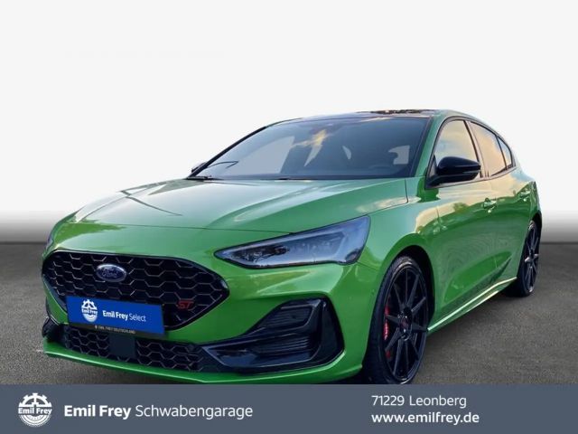 Ford Focus EcoBoost ST Line