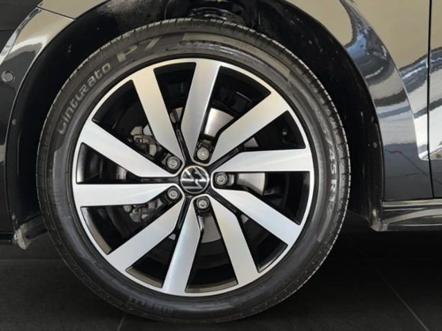 Volkswagen Touran IQ.Drive Pro R-Line