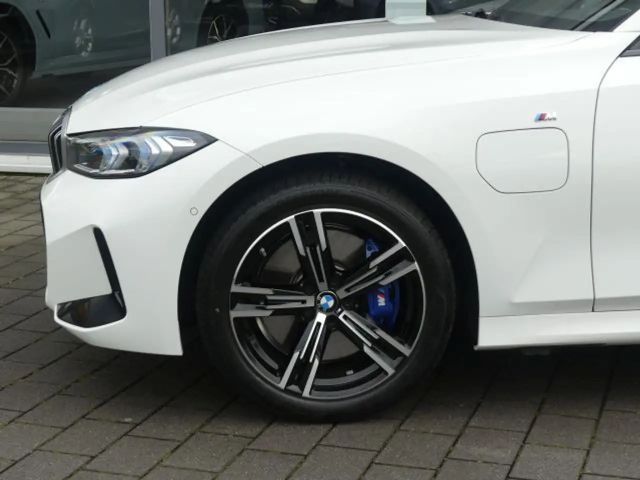 BMW 330 330e Touring