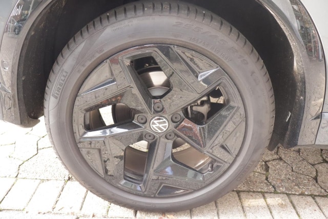 Volkswagen Tiguan Tiguan 2.0 TDI R-Line Pano AHK Harman Kardon IQ