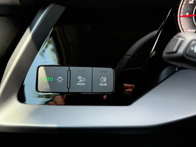 Audi A3 30 TFSI Sedan