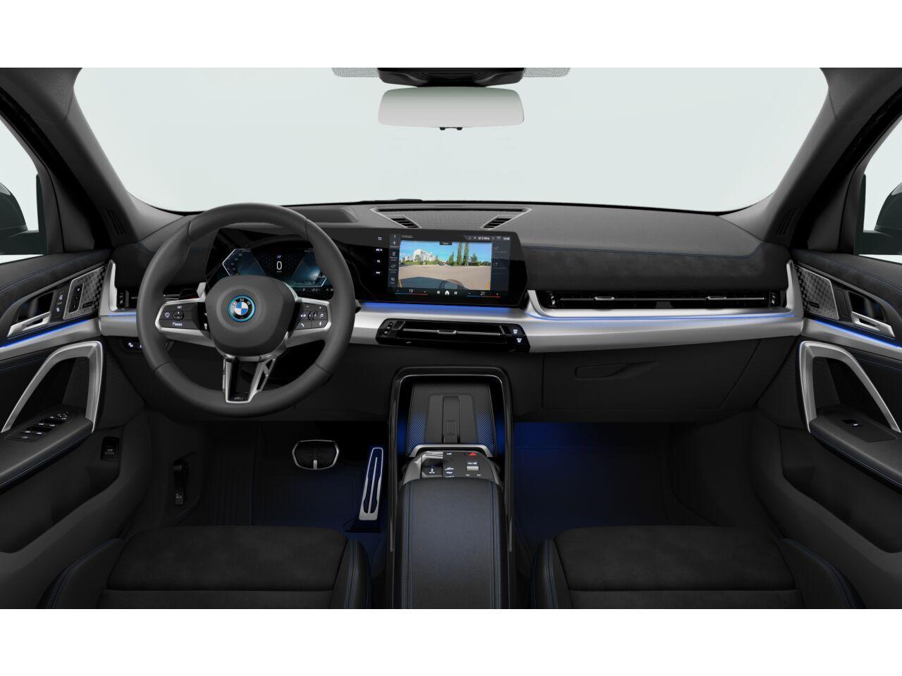 BMW iX2 xDrive30