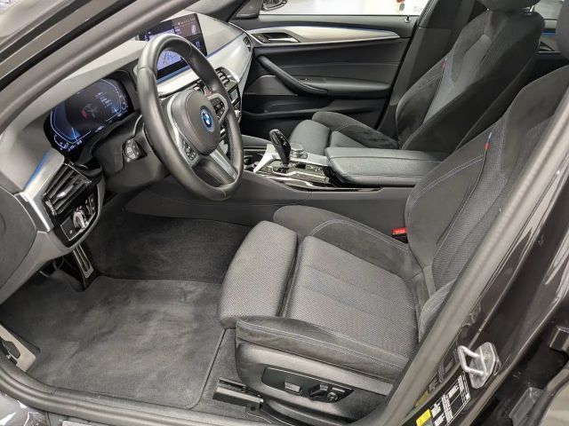 BMW 530 530e M-Sport Sedan xDrive