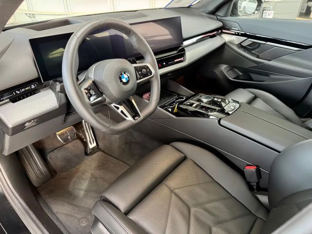 BMW 520 520d M-Sport Touring xDrive