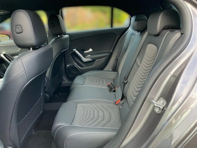 Mercedes-Benz A 200 Progressive