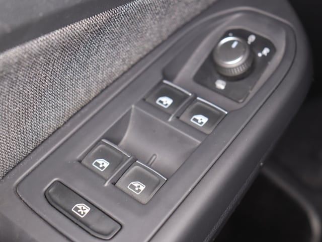 Volkswagen Golf 2.0 TDI DSG Variant