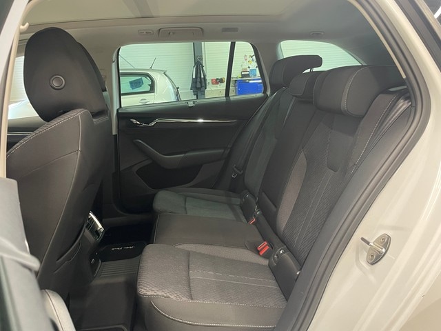 Skoda Octavia 2.0 TDI Combi Style Style