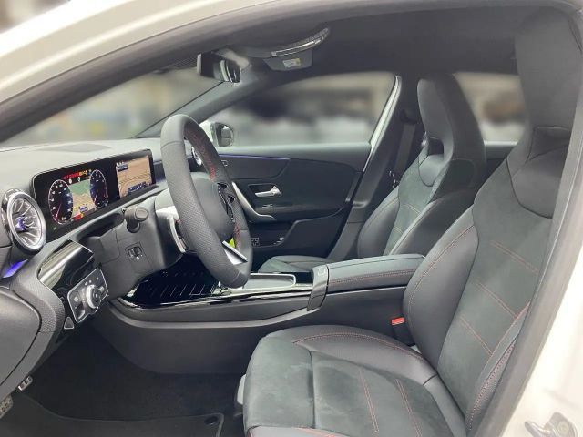 Mercedes-Benz A 200 AMG Line