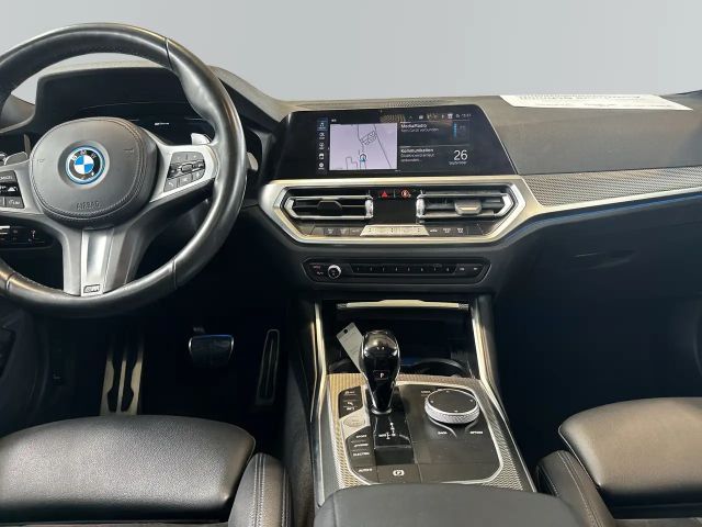 BMW 330 330e M-Sport Touring xDrive