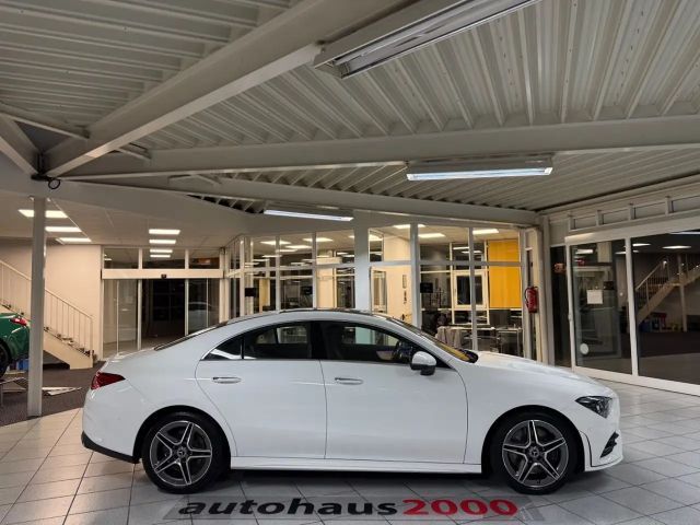 Mercedes-Benz CLA 250 4MATIC AMG Line Sedan