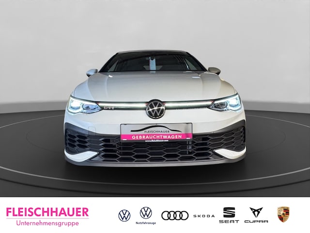 Volkswagen Golf 2.0 TSI Golf VIII